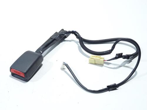 Sikkerhetsbelte-spenne TOYOTA YARIS (_P9_) 1.4 D-4D (NLP90_, NLP90R) (90 hp) 29585630