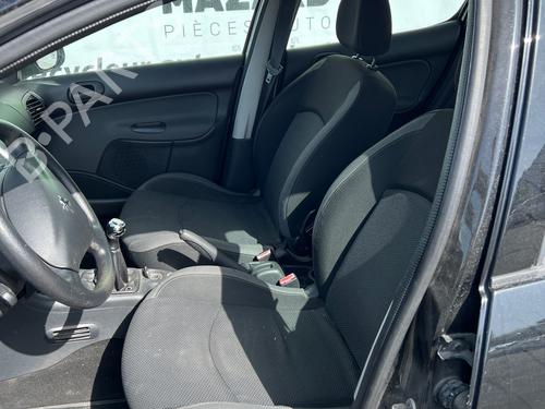 Left front window switch PEUGEOT 206+ (2L_, 2M_) 1.4 HDi eco 70 | BP38550158I27 - Image 13