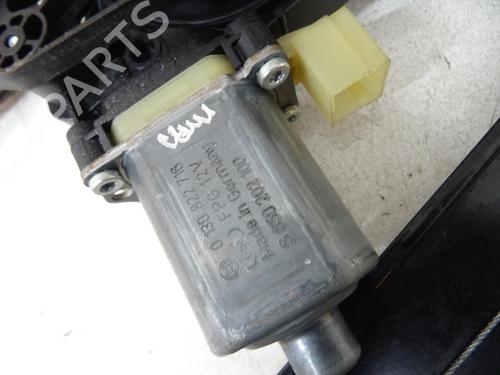 front-right-window-mechanism-skoda-octavia-iii-combi-5e5-5e6-16-tdi-5e0837462b-2012-2013-2014-2015-2016-2017-2018-2019-2020-20041364 main image