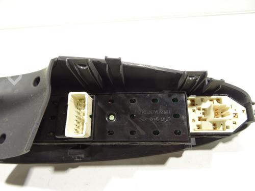 Used Left front window switch Left front window switch HYUNDAI TUCSON (JM) 2.0 CRDi All-wheel Drive (113 hp) 26032283 26032283