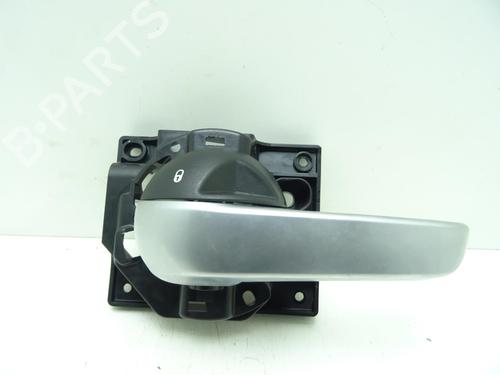 Used Front left interior door handle FIAT 500X (334_) 1.6 D Multijet (334AXA1B, 334AXA11) (120 hp) 30001096