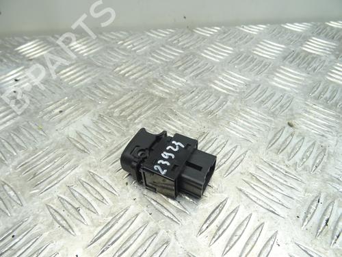 Right rear window switch HYUNDAI SANTA FÉ II (CM) 2.2 CRDi GLS 4x4 | BP30089872I28 