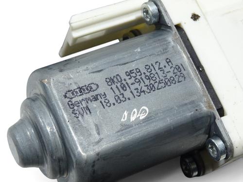 Elevalunas trasero derecho Elevalunas trasero derecho AUDI A6 C7 (4G2, 4GC) 2.0 TDI (177 hp) 37067663 37067663