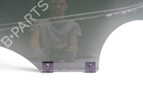 rear-left-door-window-dacia-duster-pym_-pyn_-2023-39166730 main image