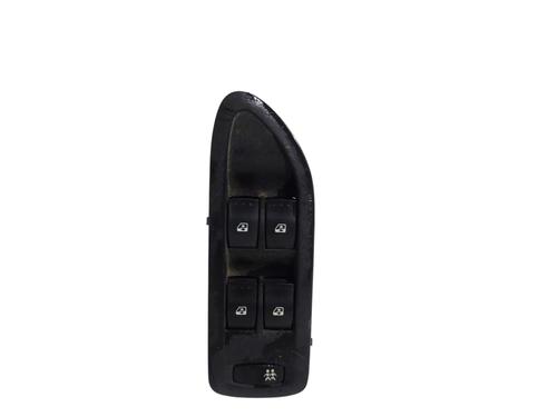 Used Left front window switch Left front window switch RENAULT LAGUNA II Grandtour (KG0/1_) 1.9 dCi (107 hp) 39761628 39761628