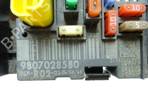 Fuse box CITROËN C5 III (RD_) 2.0 HDi 150 / BlueHDi 150 (RDRHEA, RDRHE8, RDAHRM,... | BP37527660E1 - Image 4