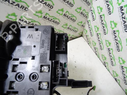 Used Steering column stalk RENAULT SCÉNIC II (JM0/1_) [2003-2010]  20059170