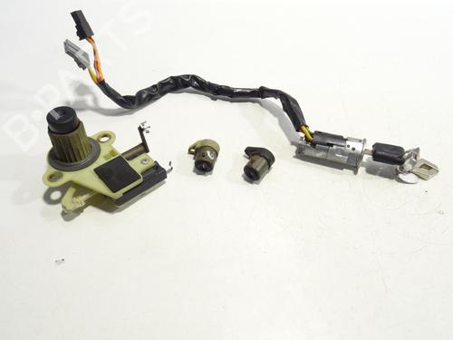 Used Ignition barrel RENAULT LAGUNA I (B56_, 556_) 2.2 dT (B569) (113 hp) 31267157