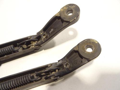Vindrute viskerarm VW PASSAT B5.5 (3B3) 1.9 TDI | BP28289103C143 