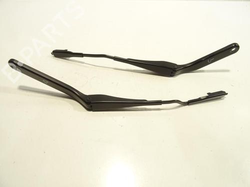 Used Front windshield wiper arm MINI MINI COUNTRYMAN (R60) [2010-2016]  21776371