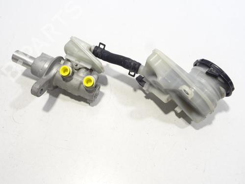 Hovedbremsecylinder HONDA CR-V III (RE_) 2.2 i-CTDi 4WD (RE6) (140 hp) 29071438
