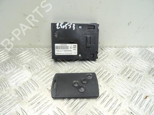 Kortlæser RENAULT MEGANE III Hatchback (BZ0/1_, B3_) 1.5 dCi (BZ09, BZ0D, BZ1W, BZ29, BZ14) (110 hp) 30106640