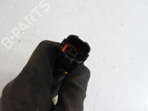 Used Rear left lock KIA SORENTO I (JC) 2.5 CRDi (170 hp) 20054683