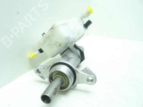 Used Brake master cylinder Brake master cylinder OPEL VIVARO B Van (X82) 1.6 CDTI (05) (146 hp) 33723303 33723303
