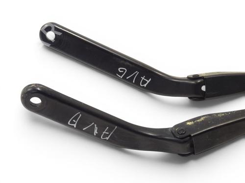 Front windshield wiper arm BMW X1 (E84) sDrive 18 d | BP34219242C143 - Image 2