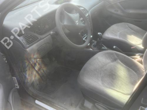 Fuse box CITROËN C5 I (DC_) 2.0 HDi (DCRHZB, DCRHZE) | BP31074406E1