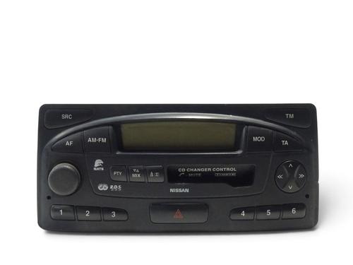 Used Radio Radio NISSAN TERRANO II (R20) 3.0 Di 4WD (154 hp) 40268256 40268256