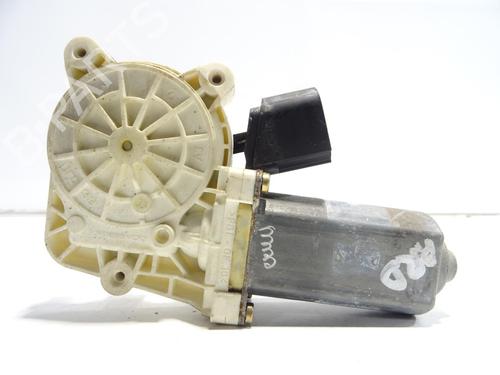 Right rear window motor BMW 5 (E60) 530 d | BP29611495E22