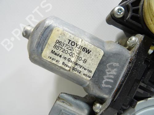 Front left window mechanism TOYOTA YARIS (_P9_) 1.4 D-4D (NLP90_, NLP90R) | BP20049406C22 