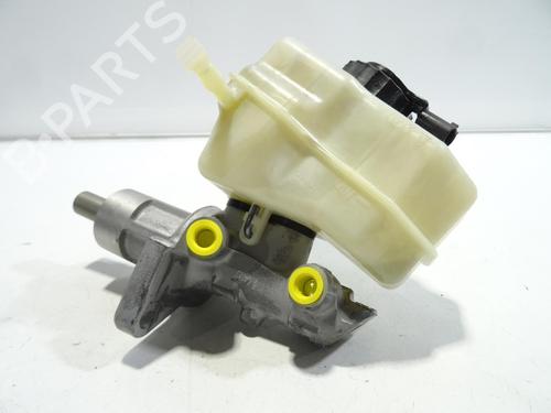 Used Brake master cylinder BMW 3 Convertible (E93) 330 d (245 hp) 21571177