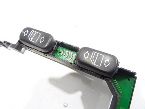 Used Switch Switch MERCEDES-BENZ E-CLASS (W210) E 300 D (210.020) (136 hp) 28172383 28172383