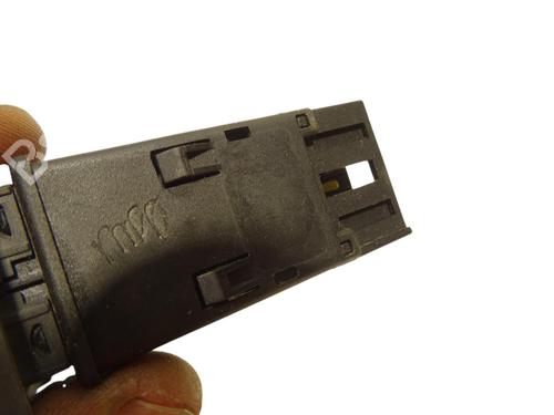 Used Switch Switch LAND ROVER DISCOVERY II (L318) 2.5 Td5 4x4 (139 hp) 39974200 39974200