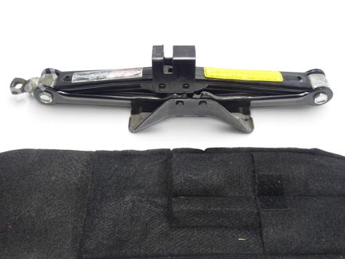 Used Jack Kit Jack Kit HYUNDAI ix35 (LM, EL, ELH) 2.0 CRDi 4WD (136 hp) 40436644 40436644