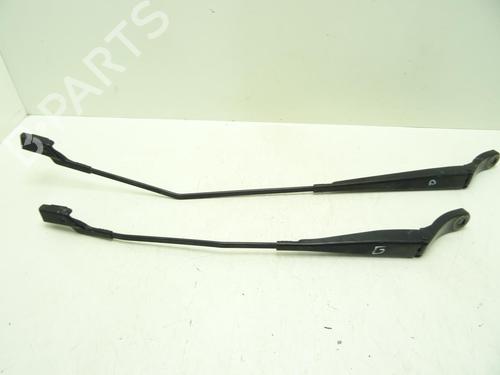 Used Front windshield wiper arm Front windshield wiper arm PEUGEOT 208 I (CA_, CC_) 1.6 HDi / BlueHDi 75 (75 hp) 31906166 31906166
