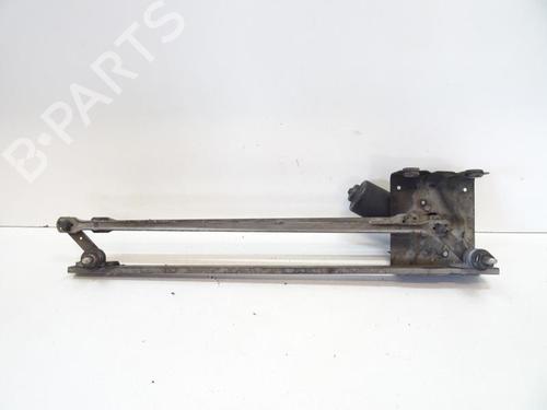 Used Front wiper motor RENAULT TRAFIC Van (T_, P_, V_) 2.1 D (64 hp) 20043219