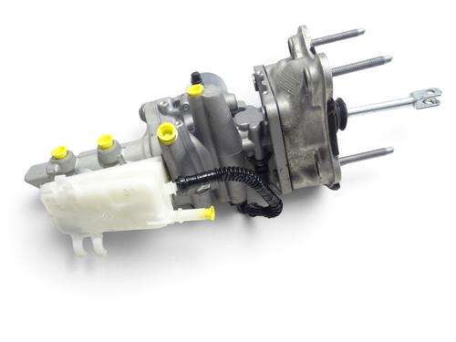 Brake master cylinder RENAULT ZOE (BFM_) ZOE | BP38780577M77 - Image 2