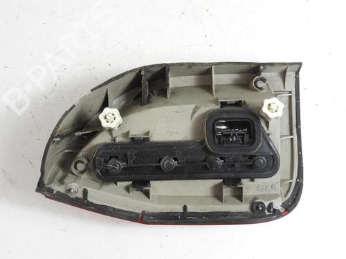Used Right taillight OPEL ZAFIRA A MPV (T98) 2.0 DI 16V (F75) (82 hp) 21969247