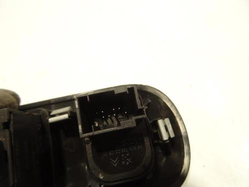 Used Mirror switch Mirror switch CITROËN C4 CACTUS 1.2 VTi 82 (82 hp) 23788349 23788349