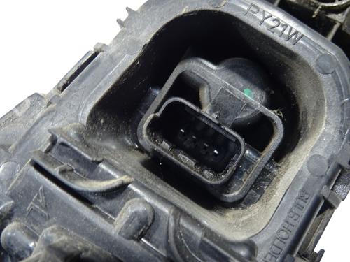 right-taillight-renault-clio-iv-bh_-2012-2013-2014-2015-2016-2017-2018-2019-2020-2021-37998254 main image