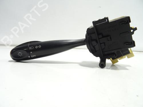 Used Switch Switch TOYOTA YARIS (_P1_) 1.0 (SCP10_, SCP10R) (68 hp) 24146111 24146111