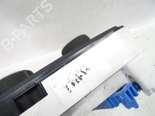 Used Climate control Climate control RENAULT SCÉNIC III (JZ0/1_) 1.5 dCi (86 hp) 20040206 20040206