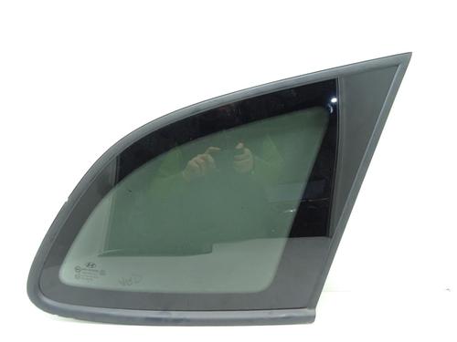 Used Rear right quarter glass HYUNDAI SANTA FÉ II (CM) 2.2 CRDi GLS 4x4 (150 hp) 31828227