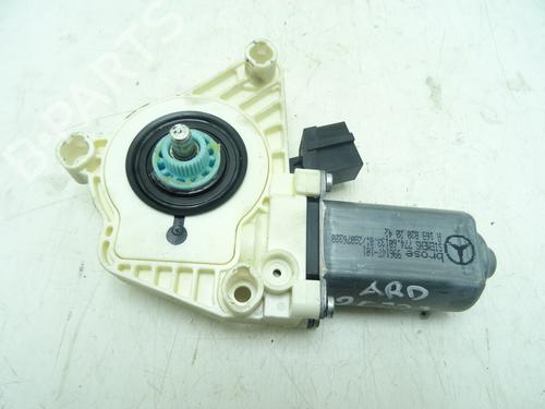 Used Right rear window motor MERCEDES-BENZ B-CLASS Sports Tourer (W245) B 200 CDI (245.208) (140 hp) 28210871