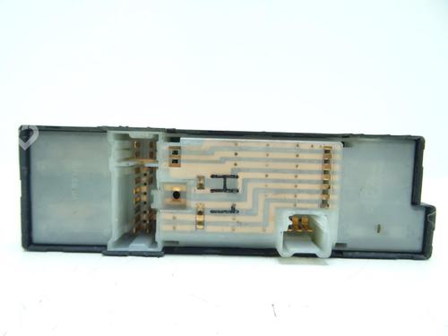 Left front window switch NISSAN X-TRAIL I (T30) 2.2 Di 4x4 | BP29490131I27 