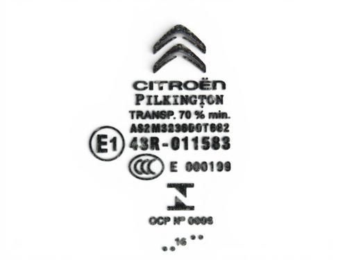 front-left-door-window-citroen-c4-cactus-2014-36372896 main image