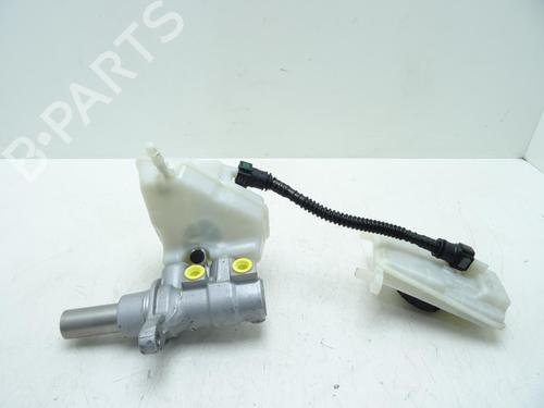 Hovedbremsecylinder PEUGEOT 308 SW II (LC_, LJ_, LR_, LX_, L4_) 1.6 BlueHDi 120 (120 hp) 31641642