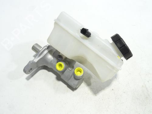 Used Brake master cylinder DACIA SANDERO II 1.0 SCe 75 (B8JC, B8JD) (73 hp) 26977313