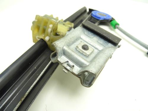 Used Front right window mechanism Front right window mechanism VW POLO IV (9N_, 9A_) 1.4 TDI (80 hp) 28164610 28164610