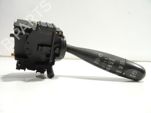 Used Steering column stalk TOYOTA YARIS (_P1_) 1.0 (SCP10_, SCP10R) (68 hp) 24146112