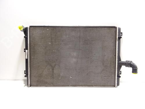 Used Water radiator VW TOURAN (1T1, 1T2) 2.0 TDI (136 hp) 28520317