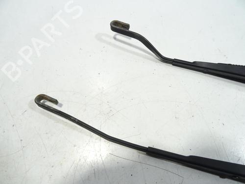 Used Front windshield wiper arm Front windshield wiper arm CHRYSLER PT CRUISER (PT_) 2.0 (141 hp) 24198818 24198818