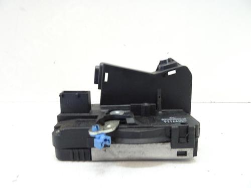 Used Front right lock OPEL VIVARO A Van (X83) 1.9 DTI (F7) (101 hp) 21970492