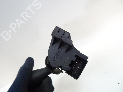 Used Steering column stalk FORD MONDEO III Saloon (B4Y) [2000-2007]  20056393