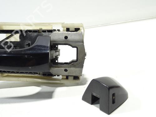 front-left-exterior-door-handle-porsche-cayenne-92a-2010-2011-2012-2013-2014-2015-2016-2017-2018-26523356 main image