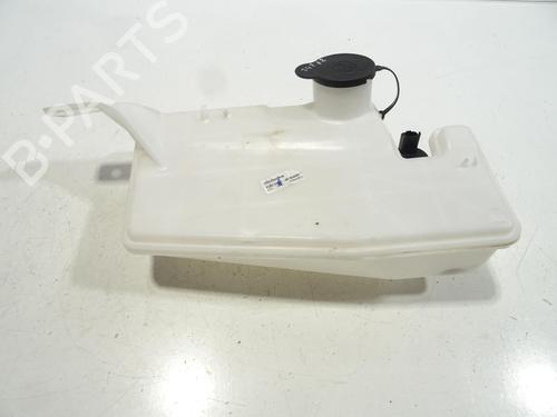 Used Windscreen washer tank DACIA SANDERO III 1.0 TCe 90 (91 hp) 25759250