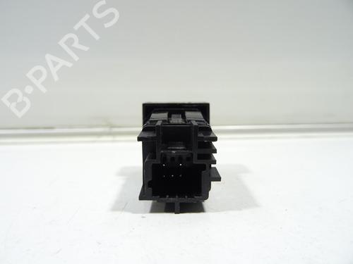 switch-renault-captur-i-j5_-h5_-2013-32063675 main image